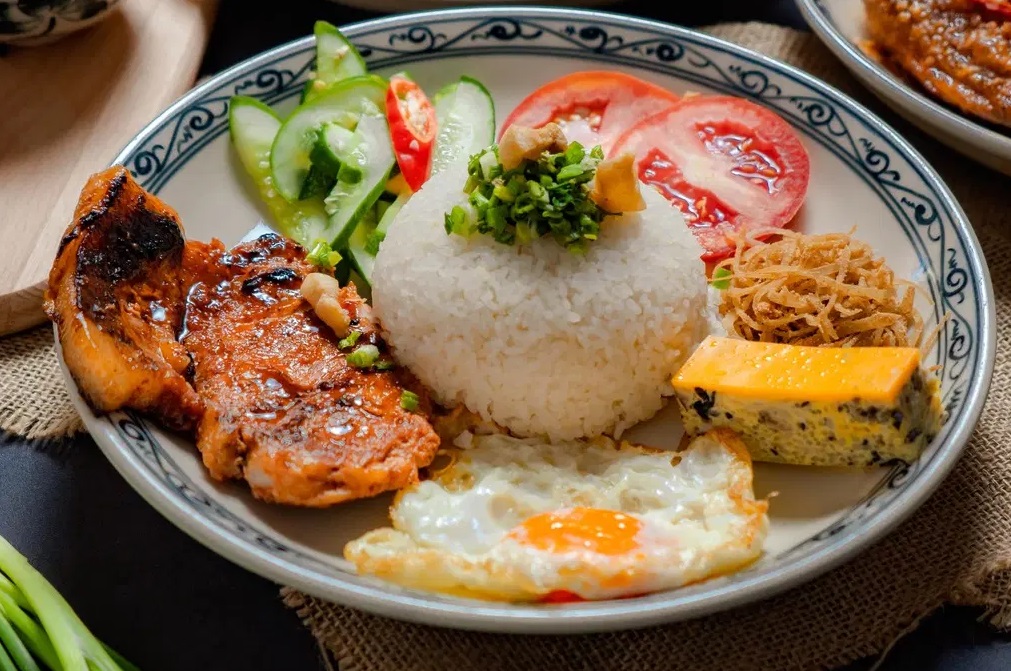 Cơm Tấm – Đặc Sản Miền Nam
