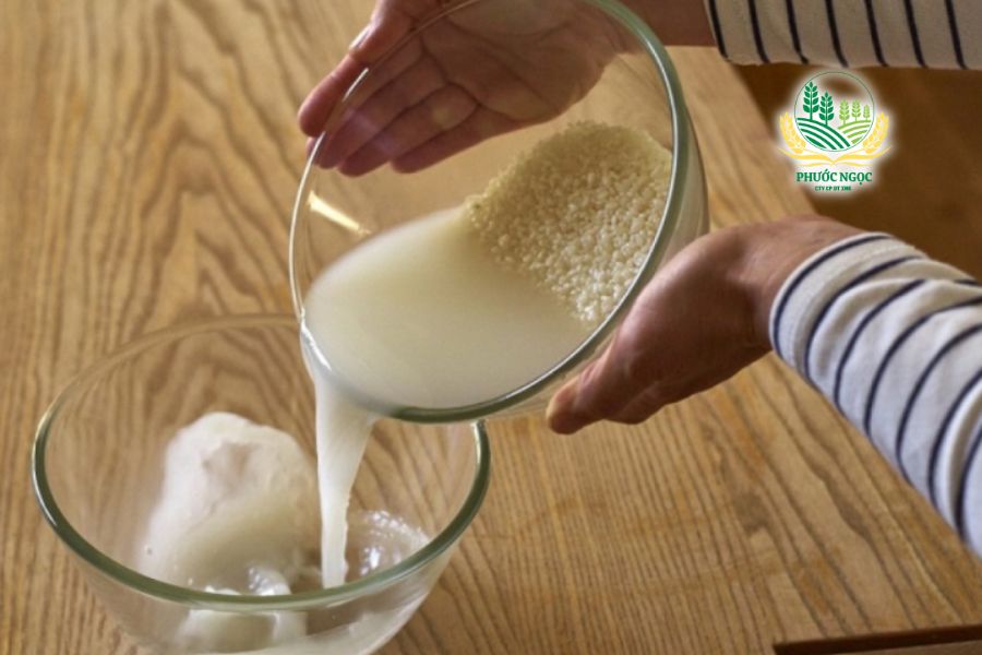 Cách Làm Nước Gạo Để Chăm Sóc Tóc Tại Nhà