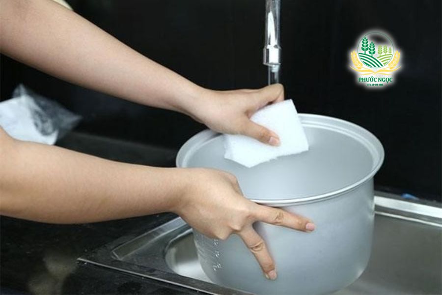 Top 6 Cách Dùng Nồi Cơm Điện Gây Hại Sức Khỏe Và Làm Nồi Cơm Nhanh Hỏng