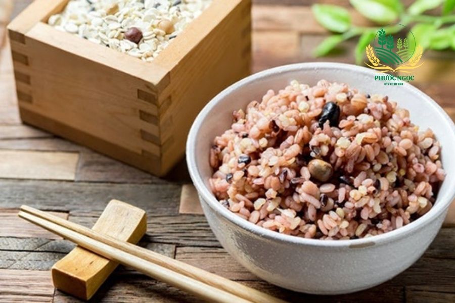 Sử Dụng Gạo Đen Cho Bữa Ăn